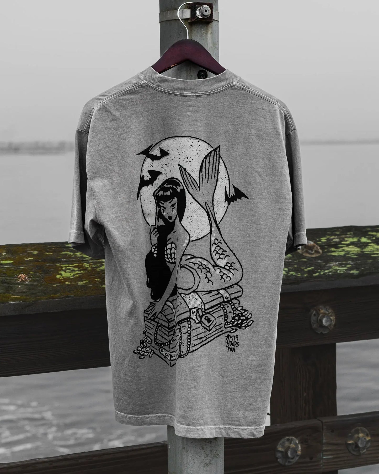 DARK PARADISE GARMENT DYED TEE GOTH SILVER AFTERHOURSFUN